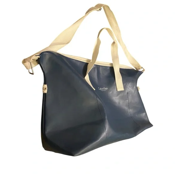 Calvin Klein Blue and White Large Weekender Duffle Bag waterproof beach tote - Picture 3 of 8